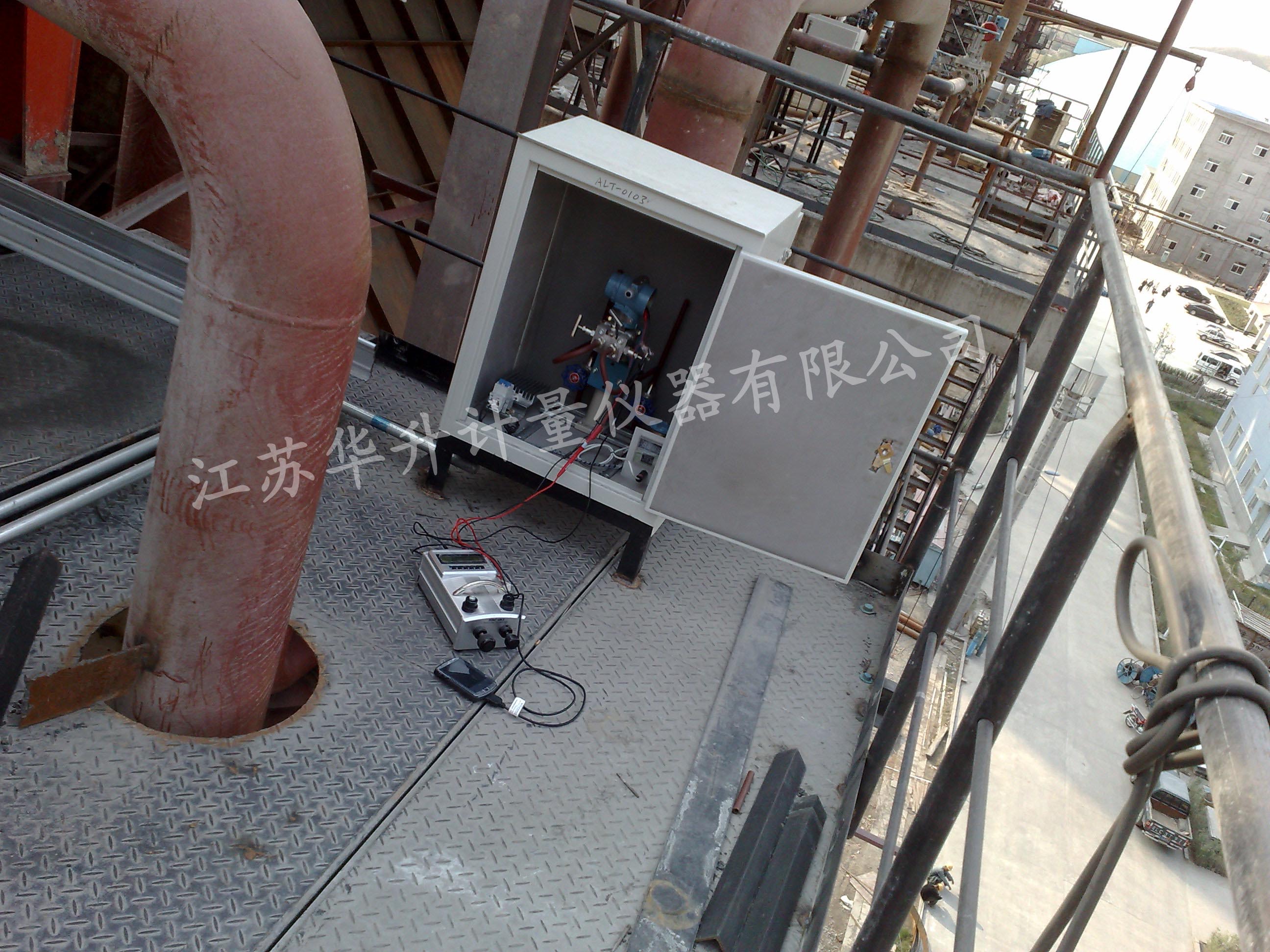 压力校验仪现场图